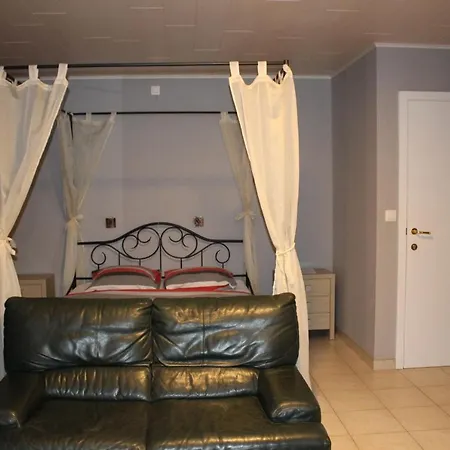 مزرعة للإقامة Breeden Steeger Hoeve Lichtervelde